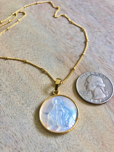 Medalla Virgen Milagrosa en nacar